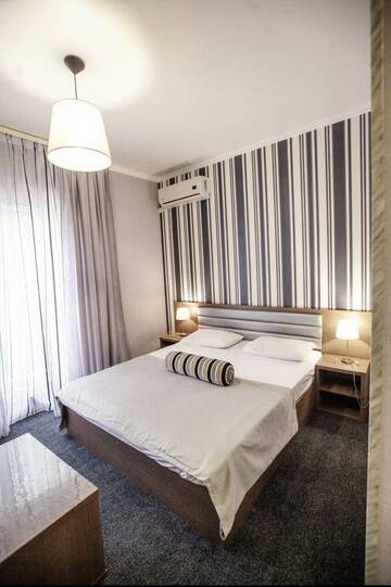 2-местный номер делюкс с французским балконом в Гостинице Ассоль