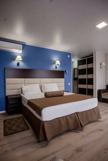 4-местный номер люкс с видом на море в Гостинице Ассоль